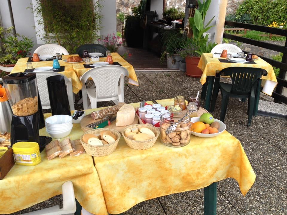 オルタ・サン・ジューリオ Fattoria Del Pino Bed & Breakfast エクステリア 写真